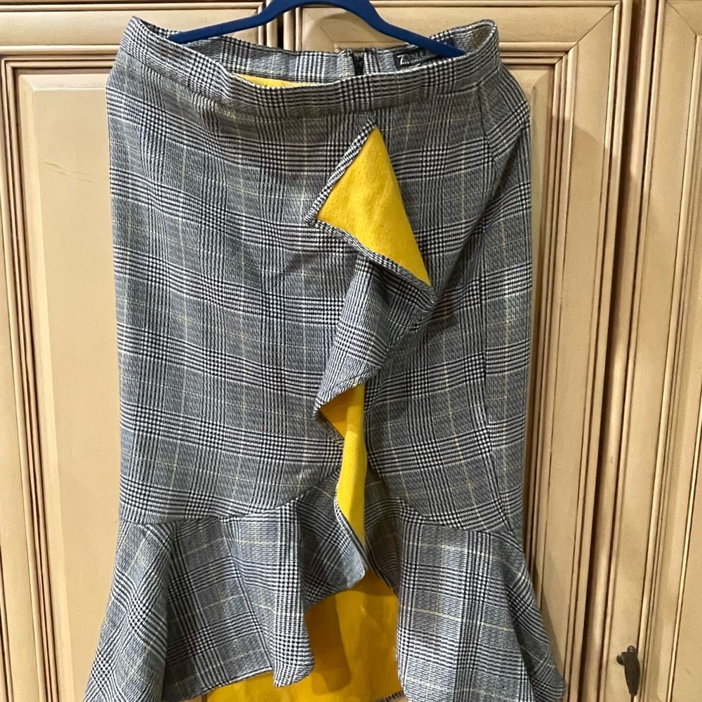 Beautiful skirt, like new
